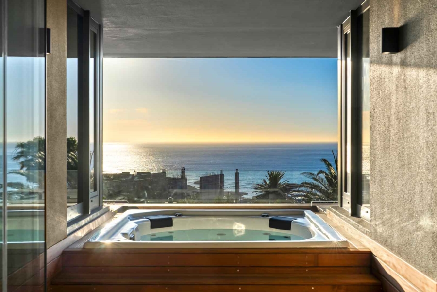 5 Bedroom Property for Sale in Camps Bay Western Cape